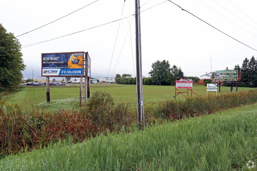 Main St W, North Dundas, ON à vendre - Photo du bâtiment - Image 2 de 2