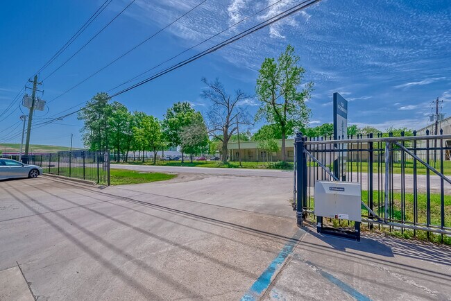 More details for 9031 Ley Rd, Houston, TX - Retail for Lease