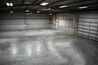 5850 Cunningham Rd, Houston, TX for lease Interior Photo- Image 2 of 7