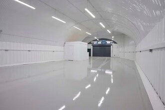 Queenstown Rd, London for lease Interior Photo- Image 2 of 3