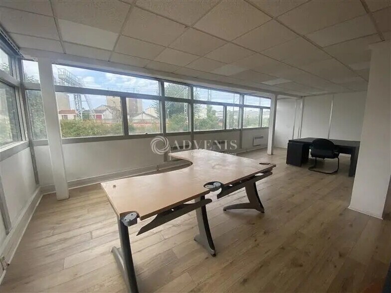 Bureau dans Vitry-sur-Seine à louer - Photo intérieure - Image 3 de 9