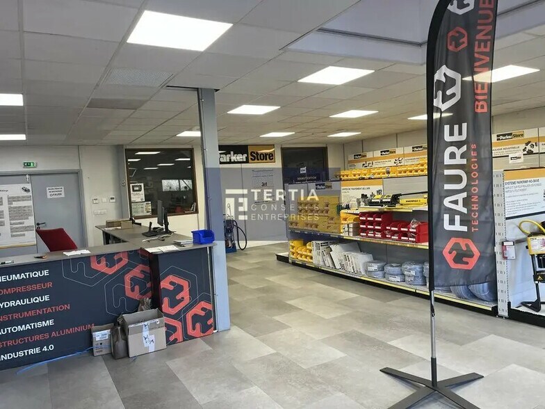 Flex in Montpellier for lease - Interior Photo - Image 2 of 8