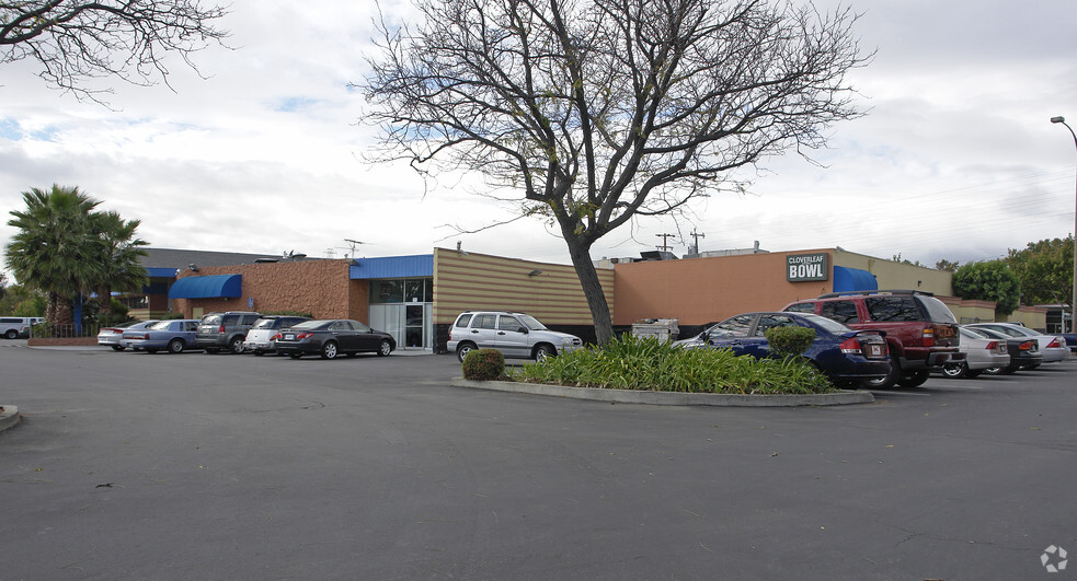 40587-40673 Fremont Blvd, Fremont, CA for lease - Building Photo - Image 2 of 4