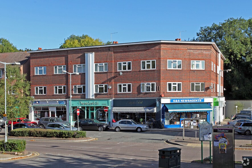 5 Main Para, Chorleywood à louer - Photo du bâtiment - Image 2 de 3