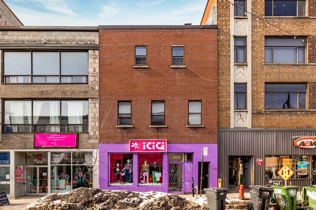Plus de détails pour 3774-3776 Boul Saint-Laurent, Montréal, QC - Commerce de détail à vendre