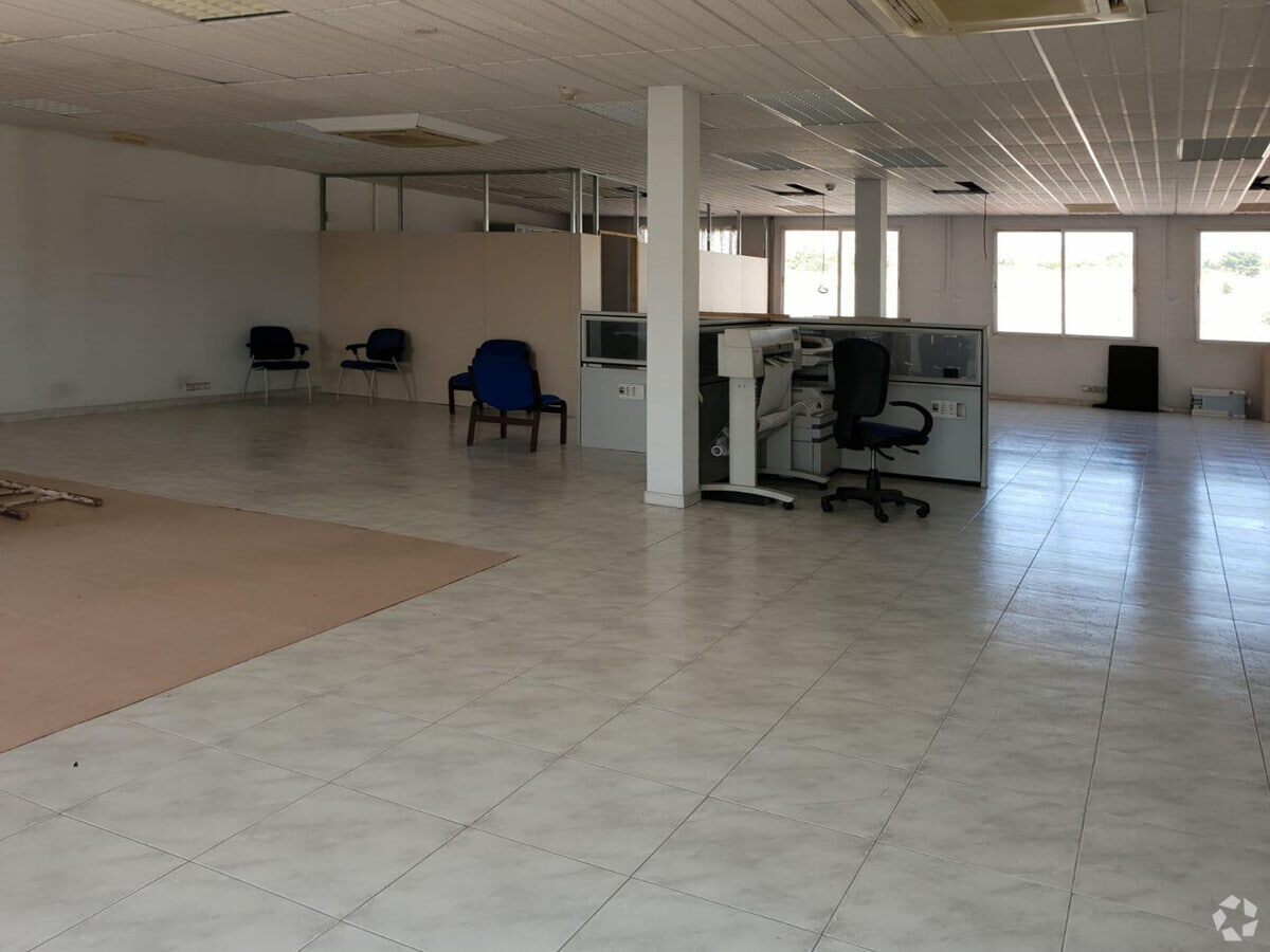 Madrid, MAD 28031 - Unité Puerta 01 -  - Photo intérieure - Image 1 of 2