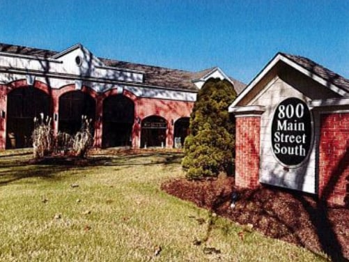 800 Main St S, Southbury, CT à louer - Photo du bâtiment - Image 2 de 2