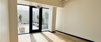 3221 Donald Douglas Loop S, Santa Monica, CA for lease Interior Photo- Image 1 of 5