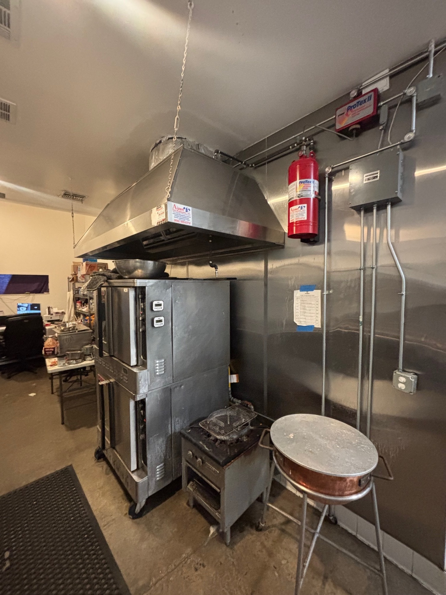 20849-20857 Sherman Way, Winnetka, CA for lease Interior Photo- Image 1 of 5