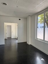 1632 NE Thurman St, Portland, OR for sale Interior Photo- Image 1 of 5