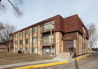 Plus de détails pour 8420 42nd Ave N, New Hope, MN - Multi-résidentiel à vendre