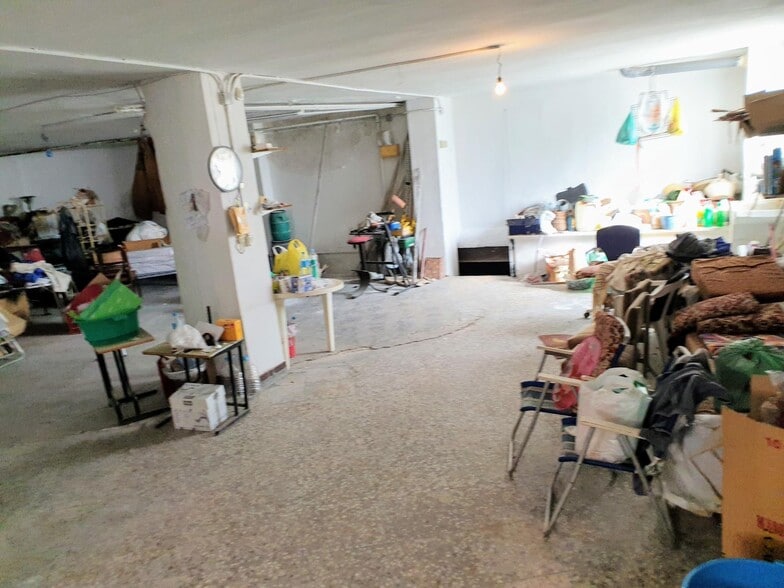 Retail in Elda, Alicante for sale - Interior Photo - Image 1 of 24