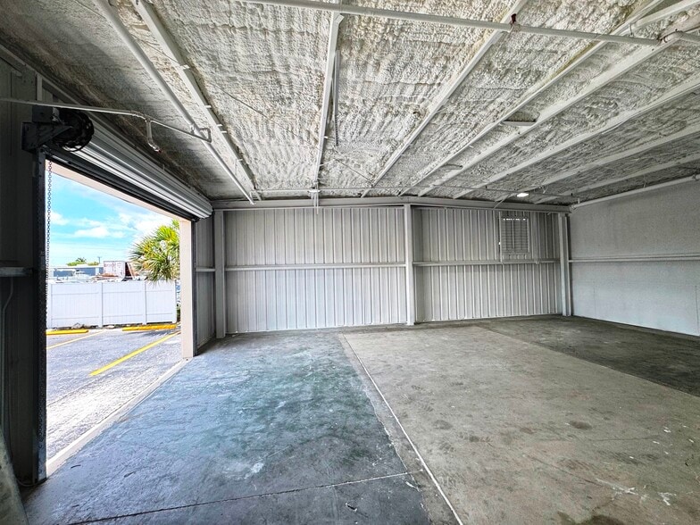 11120 S Cleveland Ave, Fort Myers, FL for lease - Building Photo - Image 3 of 17