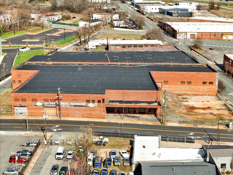 916 Patterson Ave, Winston-Salem, NC for sale - Building Photo - Image 3 of 10