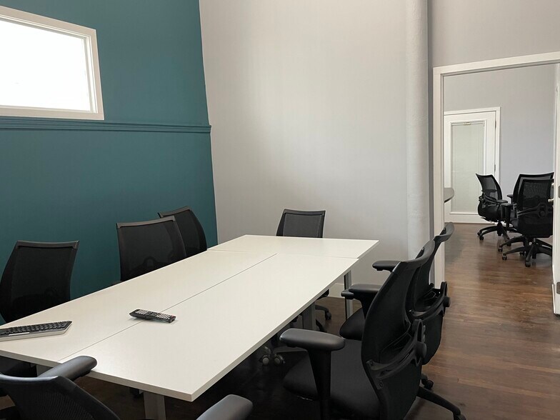 4020 N Elston Ave, Chicago, IL for lease - Interior Photo - Image 3 of 11