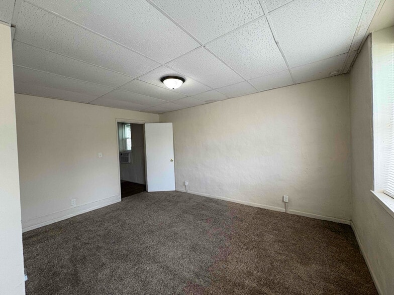 613 N Fulton Ave, Evansville, IN à vendre - Photo du bâtiment - Image 3 de 14