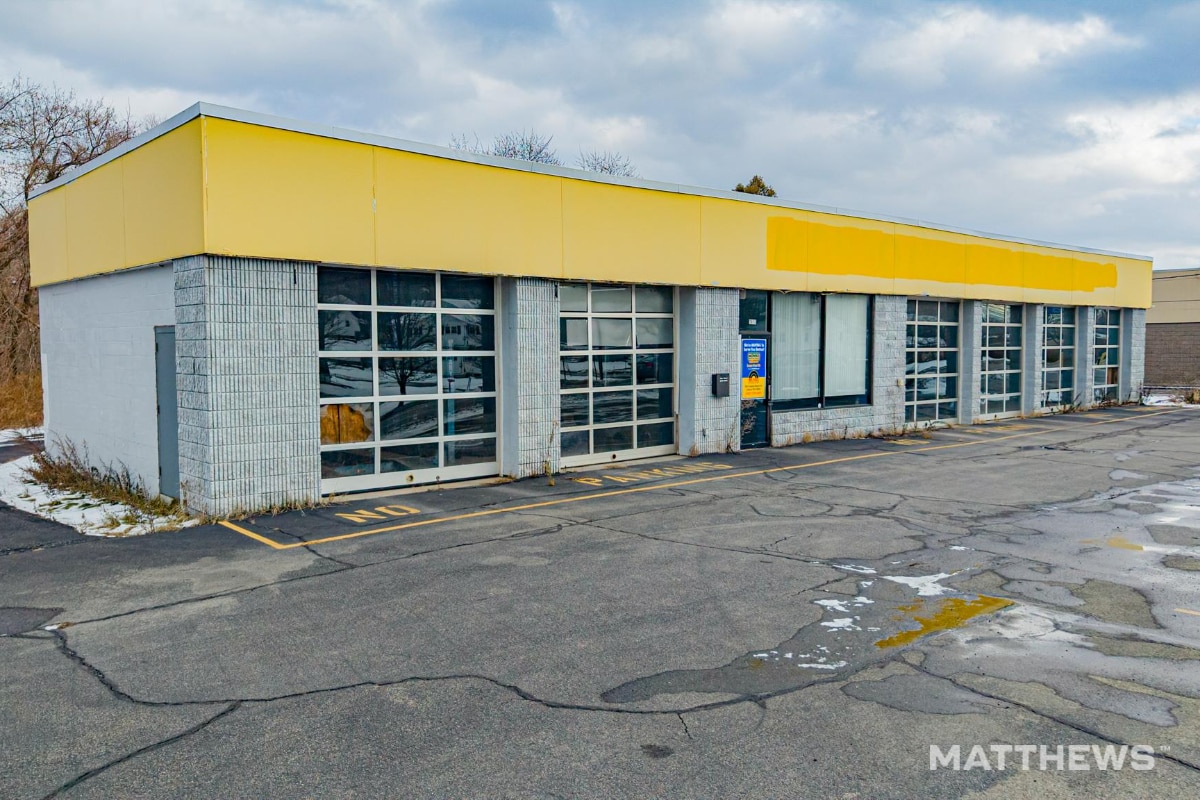 2410 Corning Rd, Elmira, NY for sale Primary Photo- Image 1 of 4
