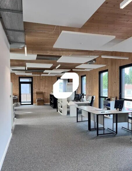 5 Rue Pierre-Antoine Delahousse, Roncq for lease - Building Photo - Image 2 of 12