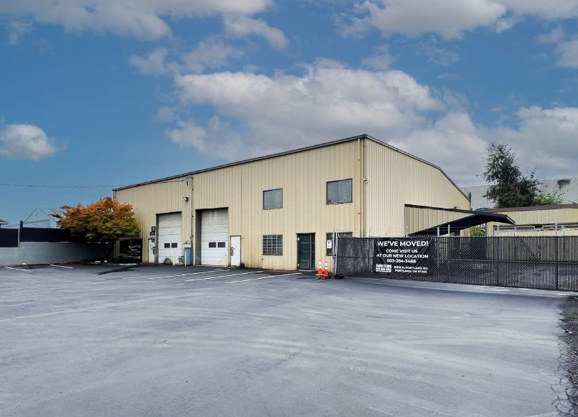 5650 NE Columbia Blvd, Portland, OR for lease Building Photo- Image 1 of 7