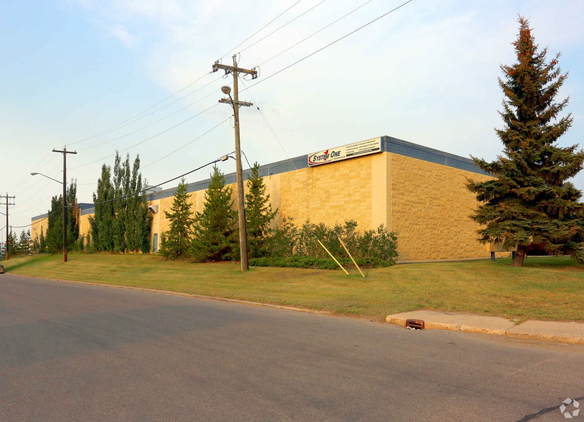 4420 76th Ave NW, Edmonton, AB à vendre Photo principale- Image 1 de 1