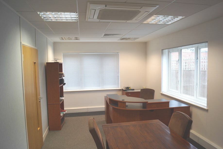 2-5 Faraday Rd, Guildford à louer Autre- Image 1 de 4