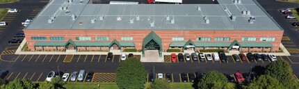 1051 E Main St, East Dundee, IL à louer Photo du bâtiment- Image 2 de 2