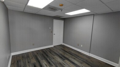 21113 Johnson St, Pembroke Pines, FL à louer Photo intérieure- Image 1 de 4