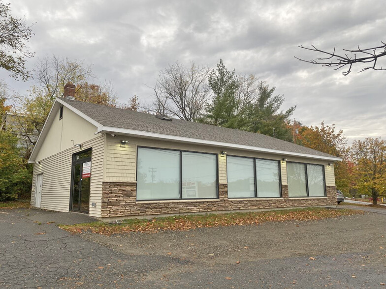 208 College Ave, Waterville, ME à vendre - Photo du bâtiment - Image 1 de 1