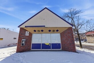 1143 State St, Springfield, MA for lease Interior Photo- Image 2 of 8