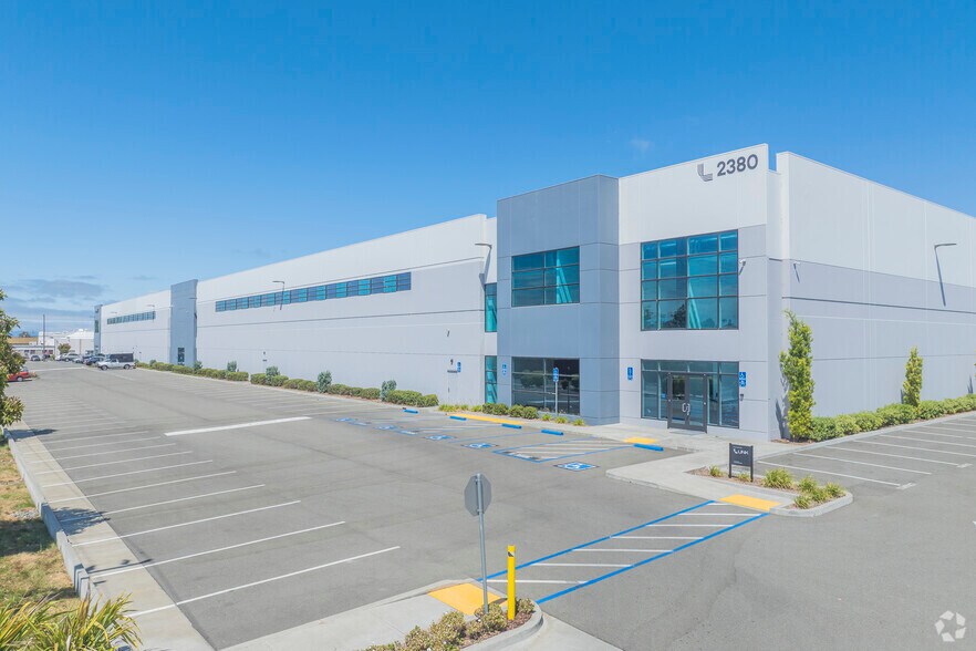 2380 Williams St, San Leandro, CA à louer - Photo du bâtiment - Image 1 de 14