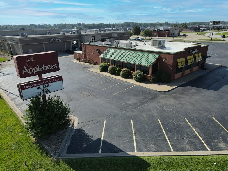 202 S Broadview St, Cape Girardeau, MO à vendre - Photo du bâtiment - Image 3 de 6