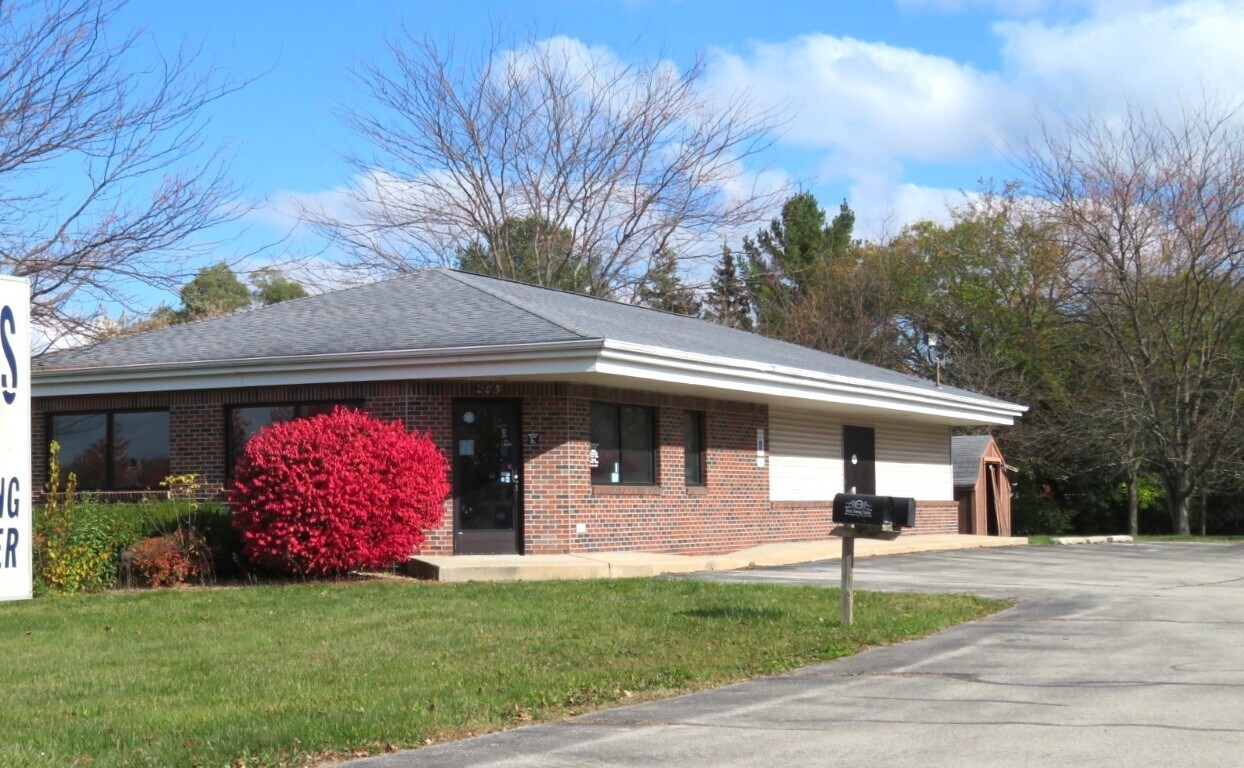 205 S Center Rd, Saginaw, MI à vendre Photo principale- Image 1 de 10