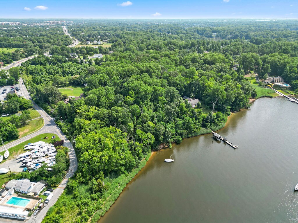 27 Old South River Rd, Edgewater, MD à vendre Photo principale- Image 1 de 18