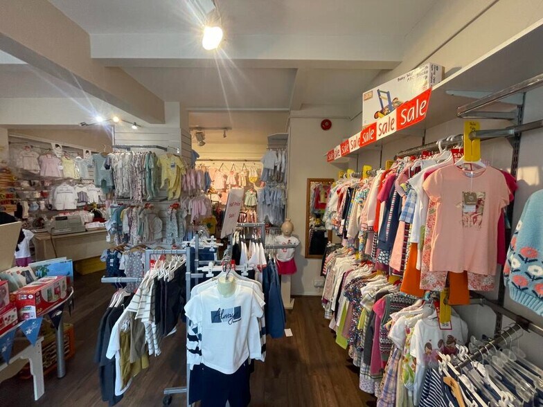 8 Albert St, Rugby for lease - Interior Photo - Image 3 of 3