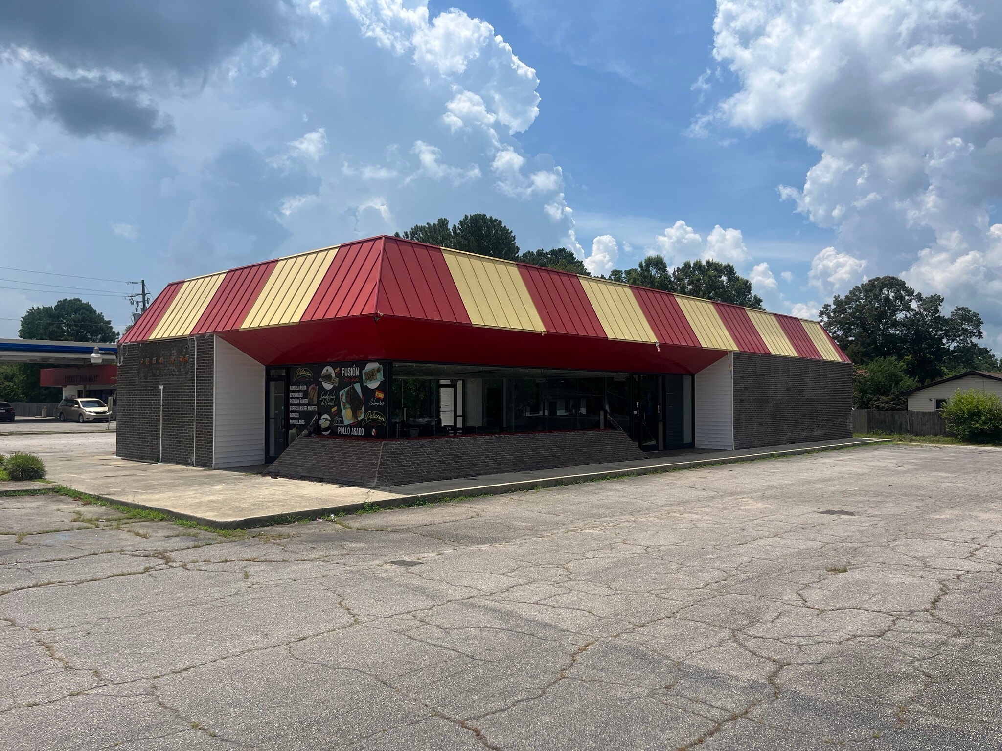 1202 E Andrews Ave, Henderson, NC for lease Building Photo- Image 1 of 13
