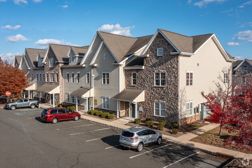 5 Walter E Foran Blvd, Flemington, NJ for lease - Primary Photo - Image 1 of 36