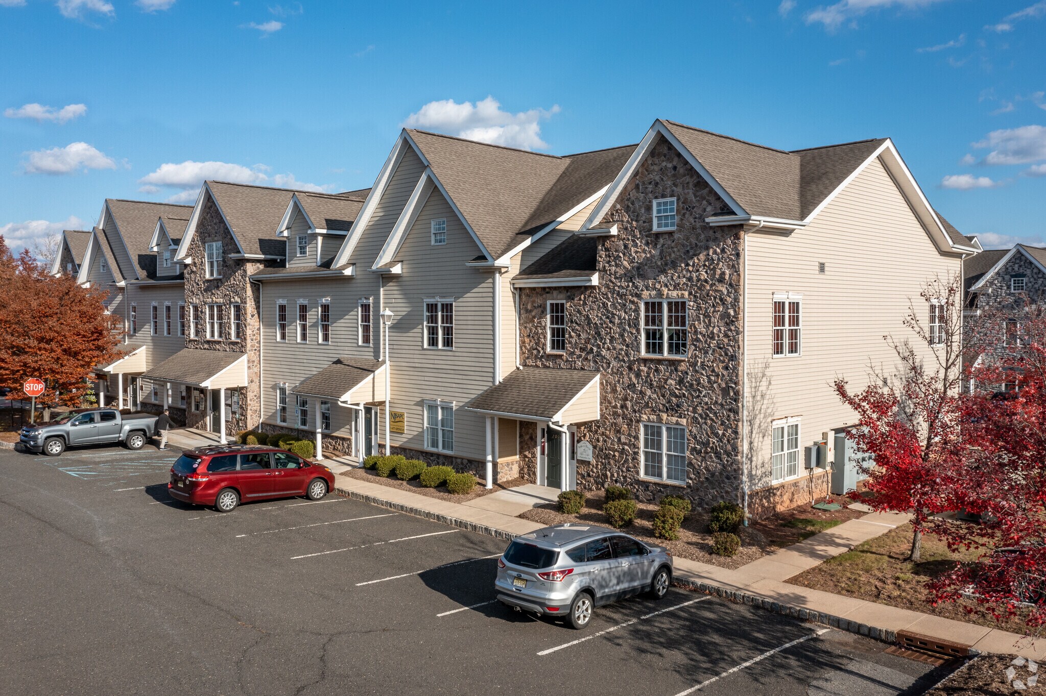 5 Walter E Foran Blvd, Flemington, NJ à louer Photo du bâtiment- Image 1 de 36