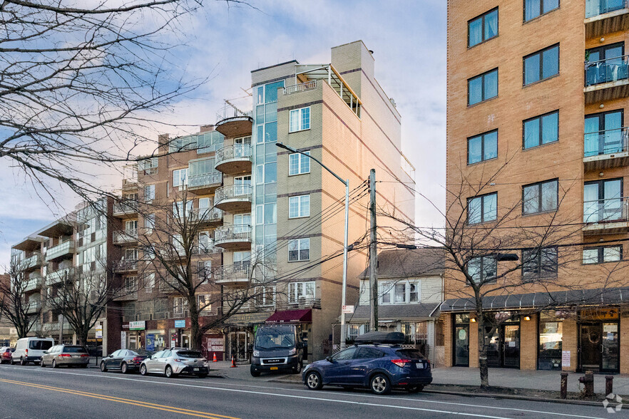 31-18 Union St, Flushing, NY à vendre - Photo principale - Image 1 de 1