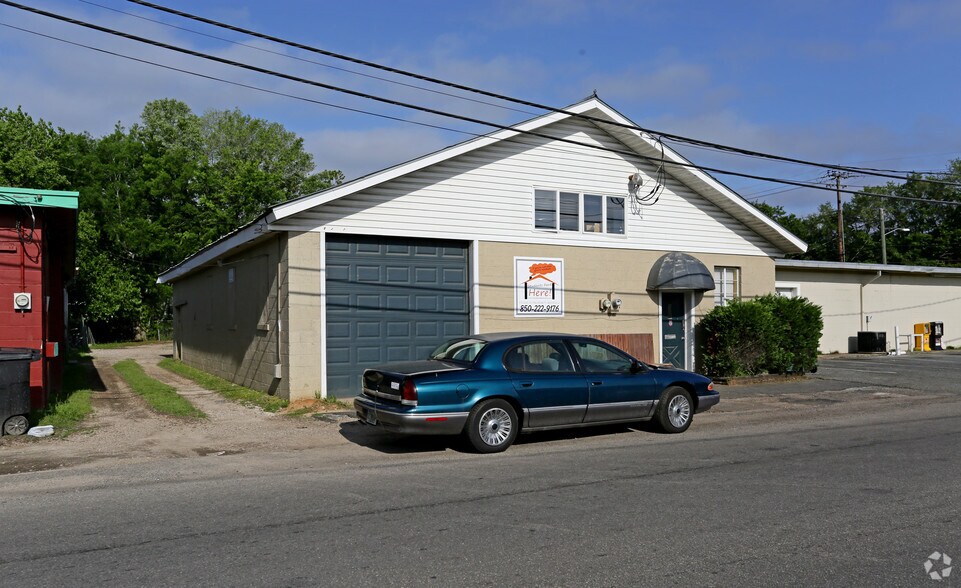 1311 Jackson Bluff Rd, Tallahassee, FL à vendre - Photo du bâtiment - Image 3 de 4