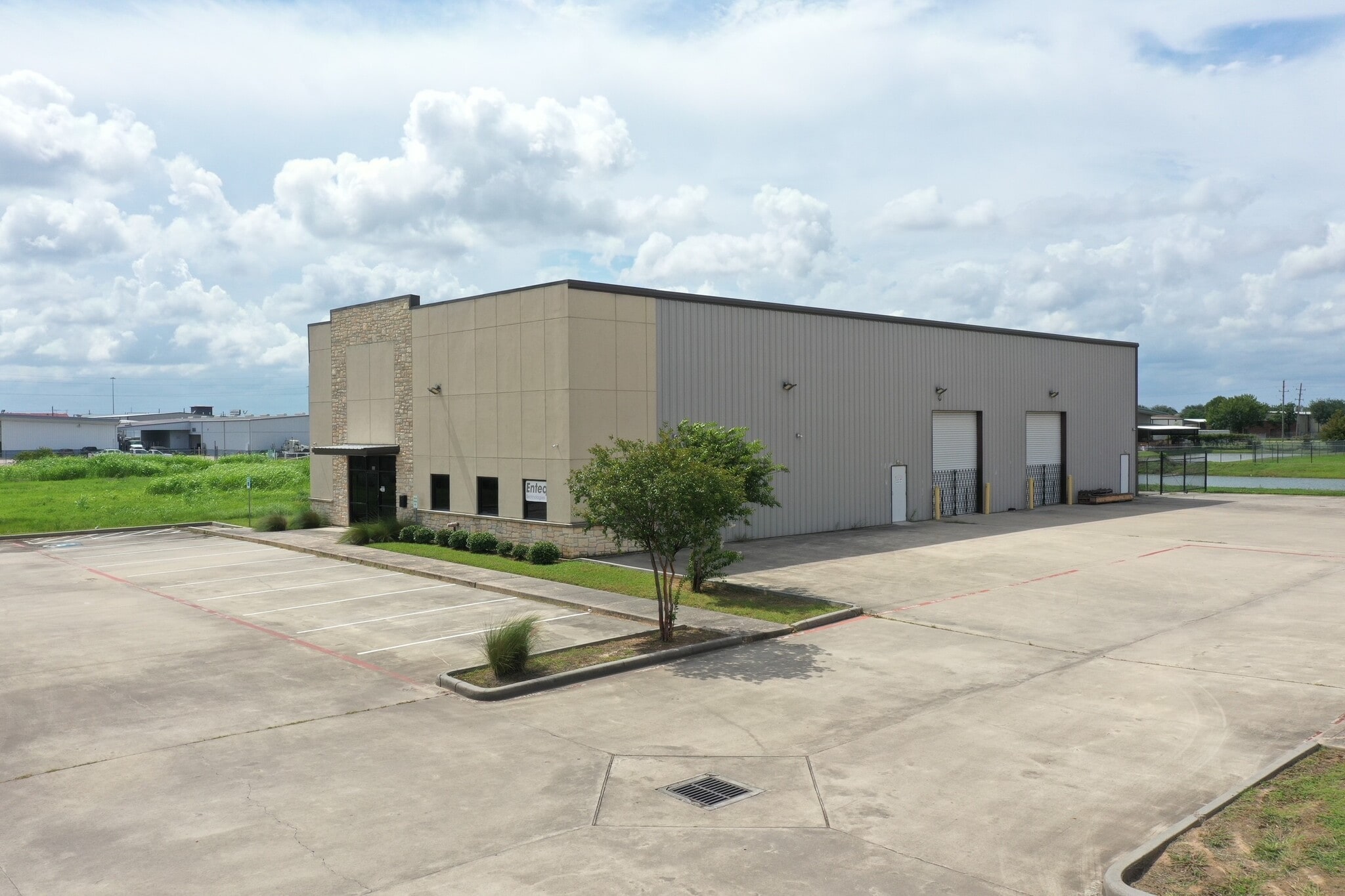 533 Rankin Rd, Houston, TX à louer Photo du bâtiment- Image 1 de 4