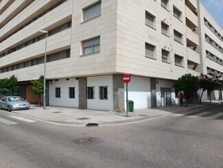 Plus de détails pour Multi-résidentiel à vendre