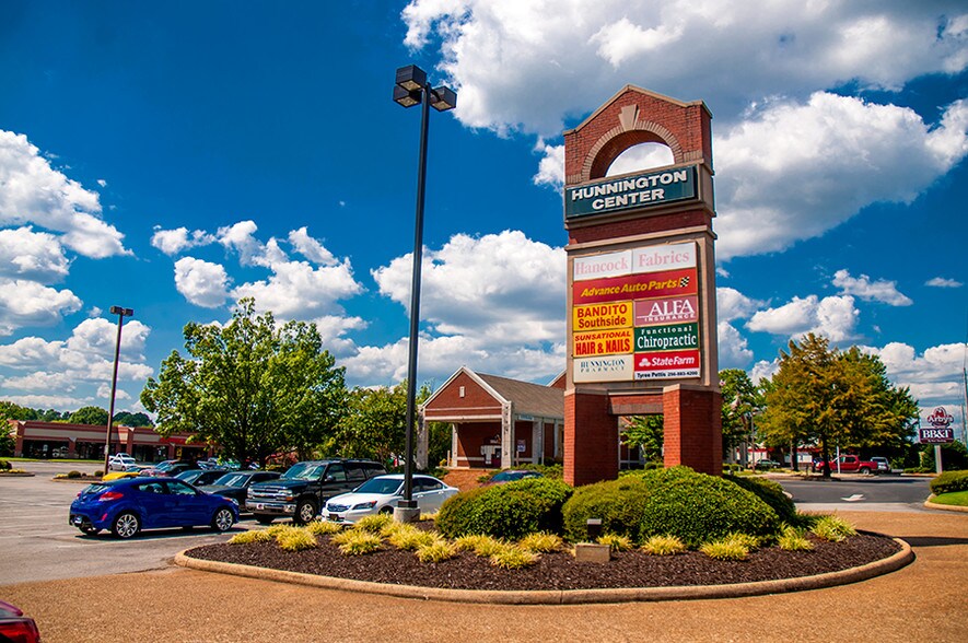 11220 S Memorial Pky, Huntsville, AL à louer - Photo principale - Image 1 de 8