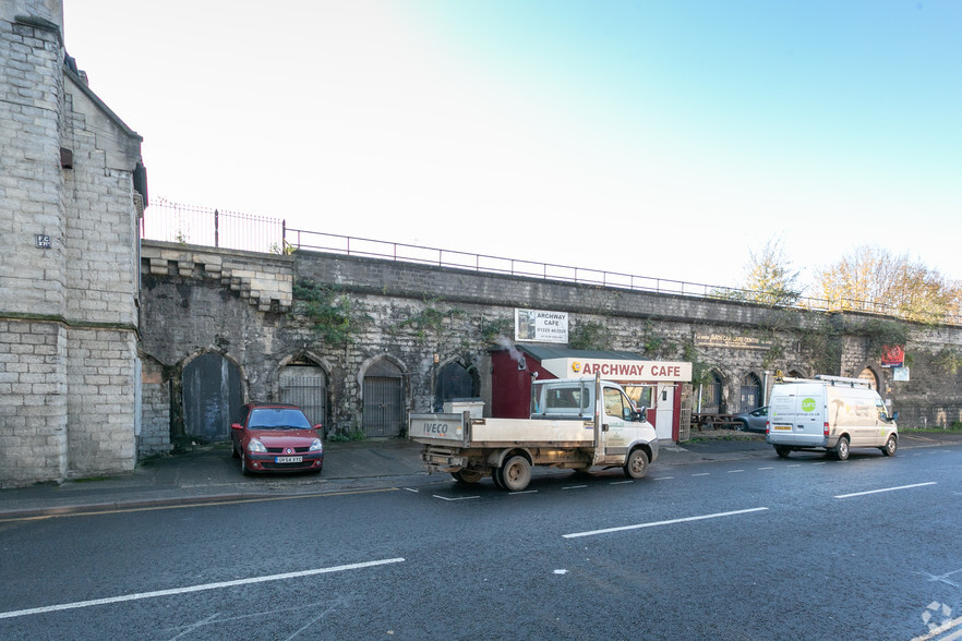 Lower Bristol Rd, Bath à vendre - Photo principale - Image 1 de 1