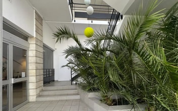 Office in Ris-Orangis for lease Building Photo- Image 1 of 8