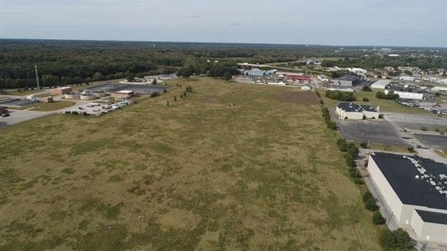 500 W Honey Creek Dr, Terre Haute, IN for sale - Building Photo - Image 3 of 4
