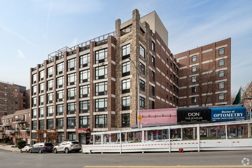 3536 Cambridge Ave, Bronx, NY for lease - Primary Photo - Image 1 of 5