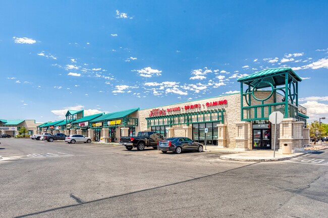 Plus de détails pour 2381 E Windmill Ln, Las Vegas, NV - Commerce de détail à louer