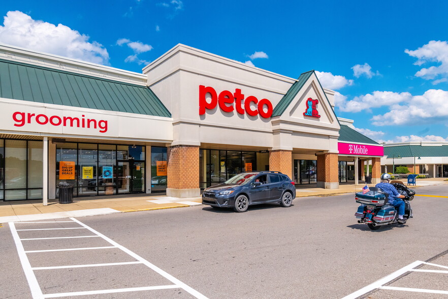 607 Hebron Rd, Heath, OH for lease - Building Photo - Image 3 of 15