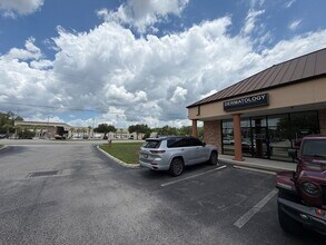 4325 Lynx Paw Trail, Valrico, FL for lease Interior Photo- Image 2 of 14