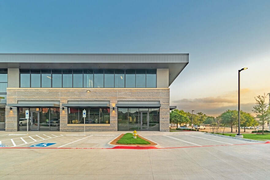 550 Vigor Way, Rockwall, TX à louer - Photo du bâtiment - Image 2 de 11